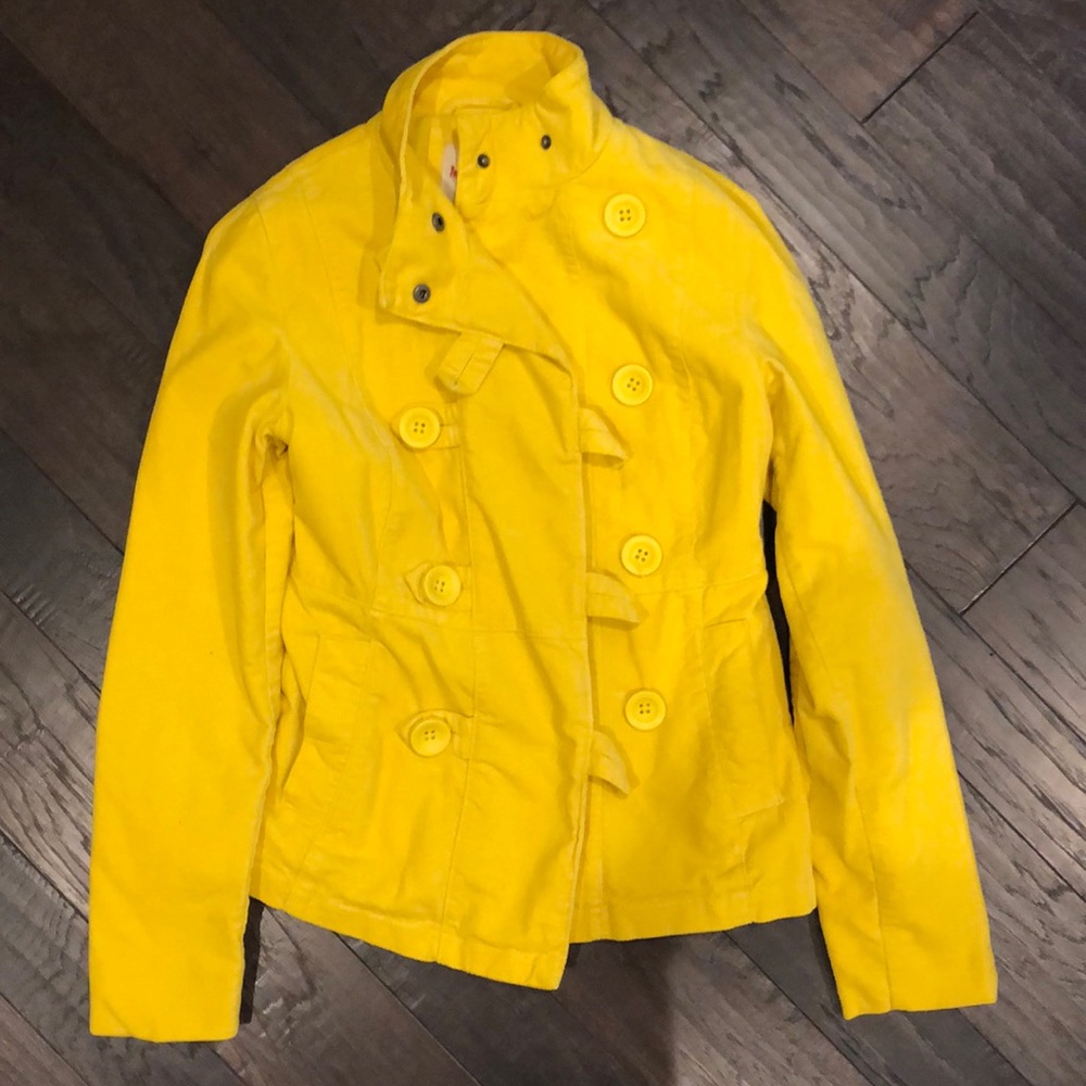 Adorable yellow pea coat!
